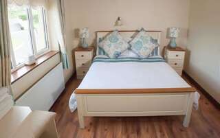Отели типа «постель и завтрак» Hilltop B & B Килки Бюджетный двухместный номер с 1 кроватью-1